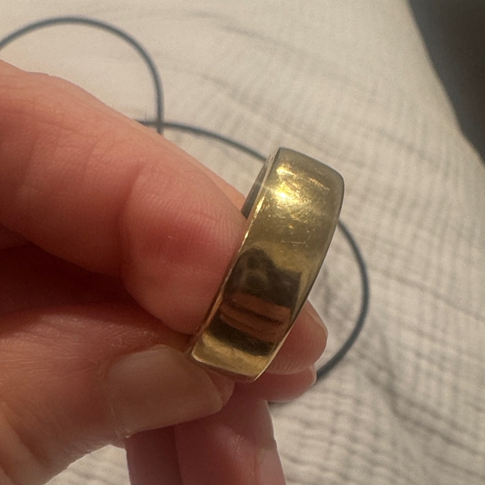 Gold Oura Ring - Picture 5 of 5